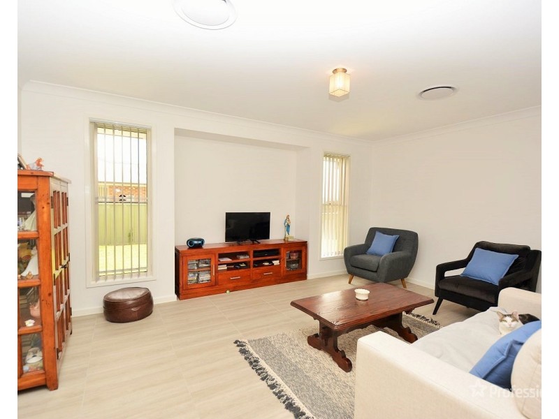 12 Robertson Street, Lithgow NSW 2790