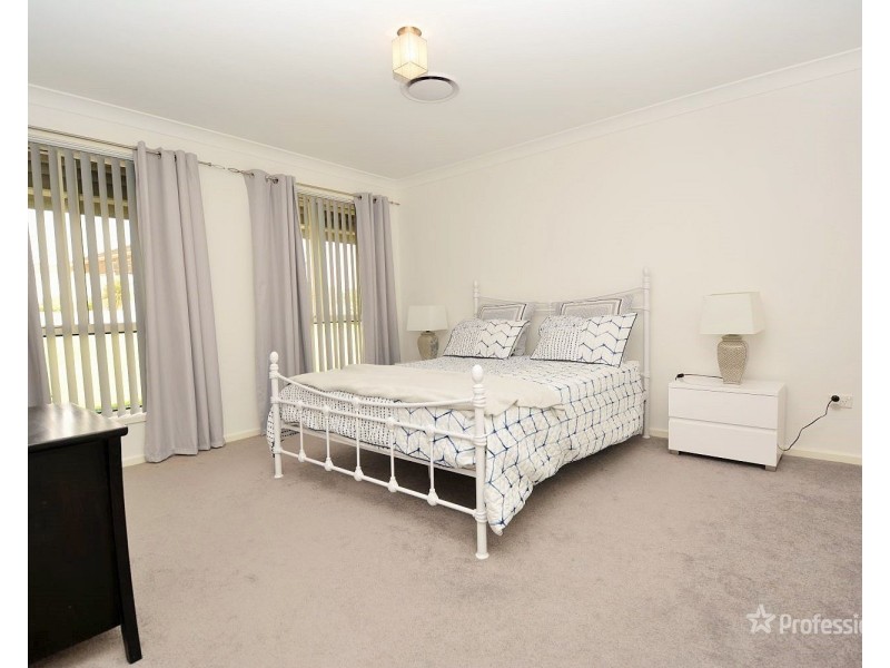 12 Robertson Street, Lithgow NSW 2790