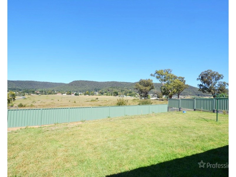 12 Robertson Street, Lithgow NSW 2790