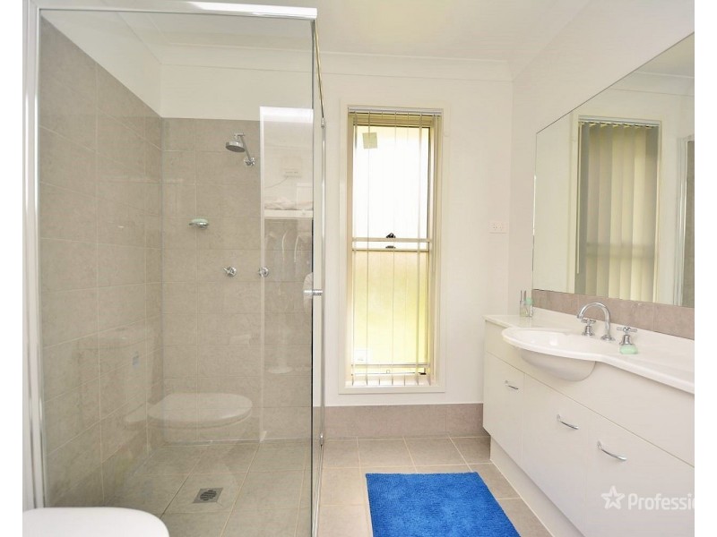 12 Robertson Street, Lithgow NSW 2790