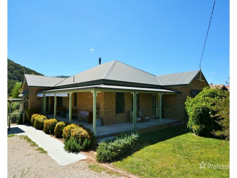 55 Cooerwull Road, Lithgow NSW 2790