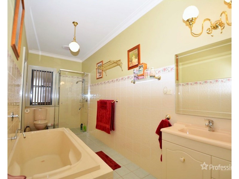 55 Cooerwull Road, Lithgow NSW 2790