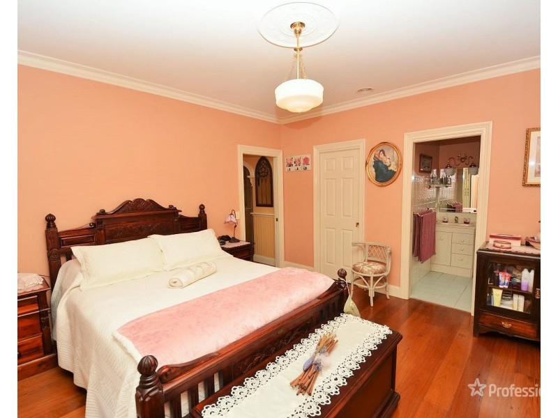 55 Cooerwull Road, Lithgow NSW 2790