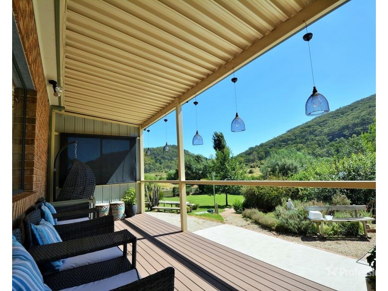 55 Cooerwull Road, Lithgow NSW 2790