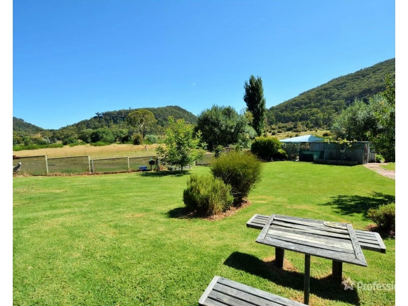 55 Cooerwull Road, Lithgow NSW 2790