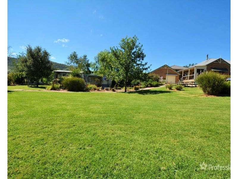 55 Cooerwull Road, Lithgow NSW 2790