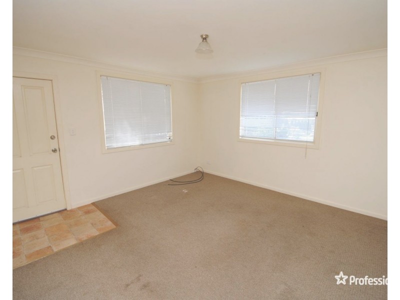 1 Paine Street, Portland NSW 2847
