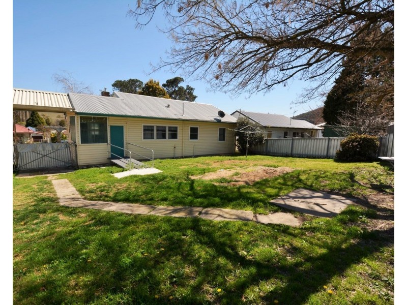 13 Thompson Street, Lithgow NSW 2790