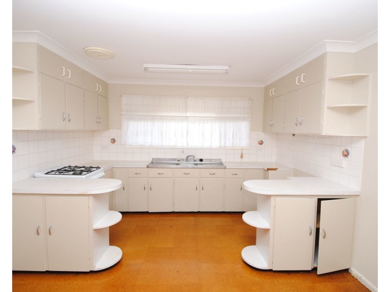 25 Maple Crescent, Lithgow NSW 2790