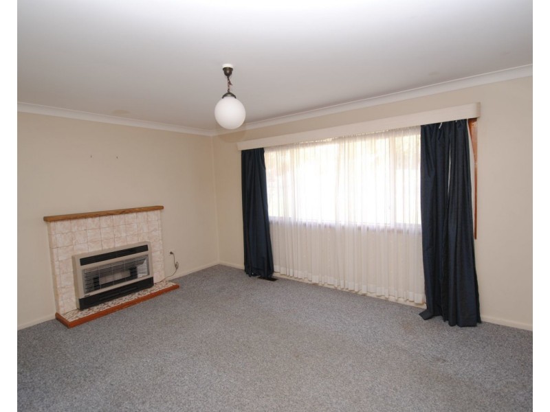 25 Maple Crescent, Lithgow NSW 2790