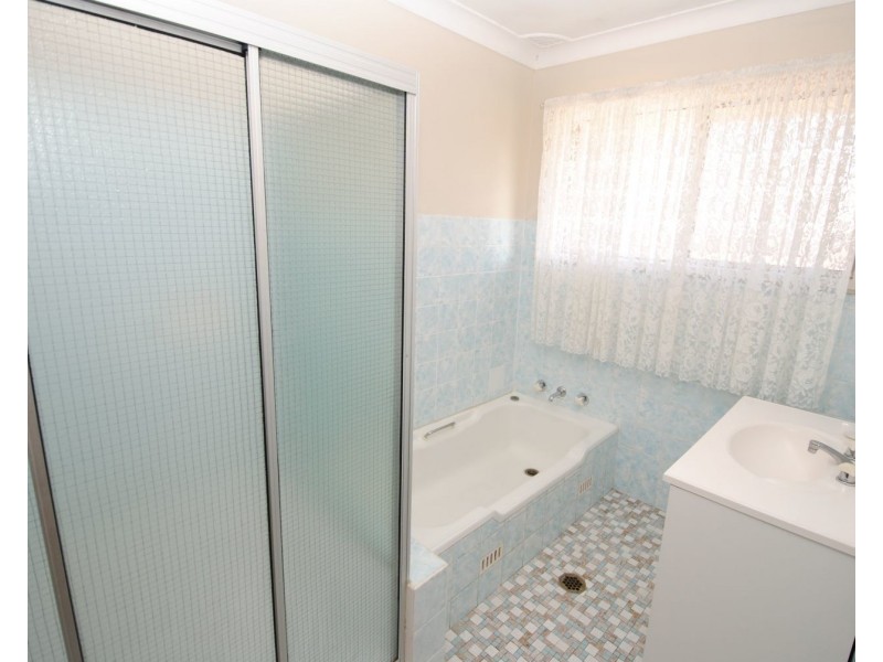 25 Maple Crescent, Lithgow NSW 2790