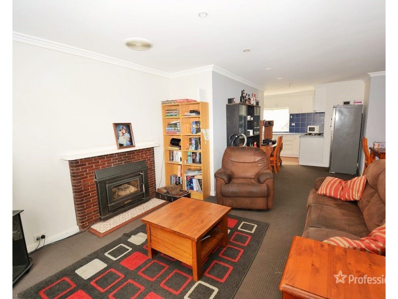 15 Lemnos Street, Lithgow NSW 2790