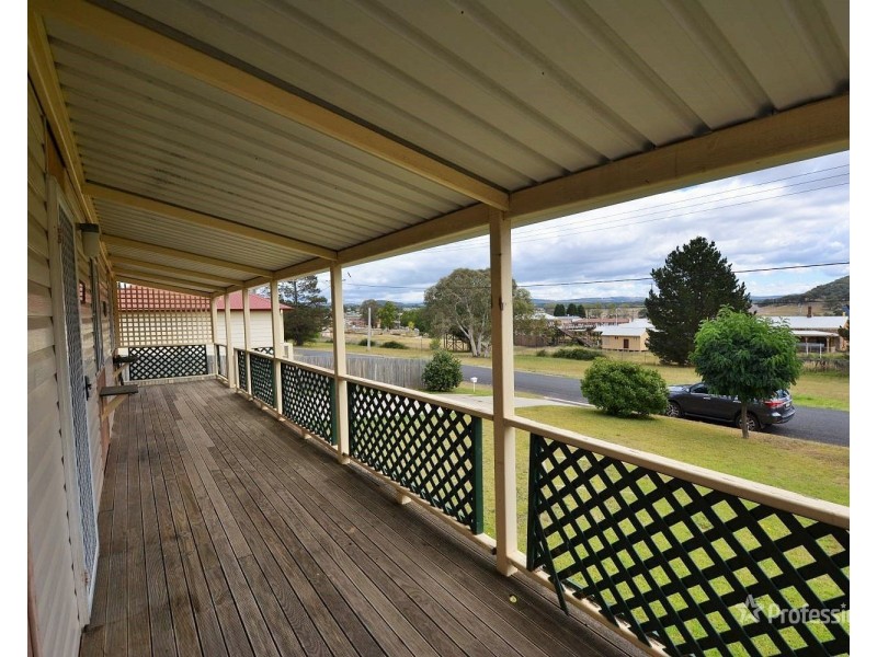 37 Cripps Avenue, Wallerawang NSW 2845