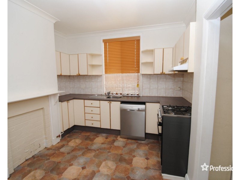 2 Mena Place, Lithgow NSW 2790