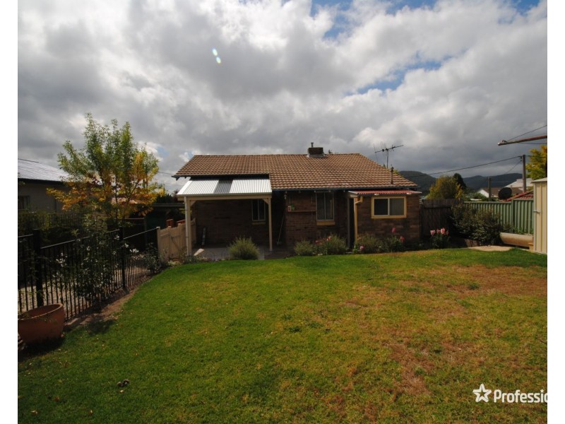 2 Mena Place, Lithgow NSW 2790