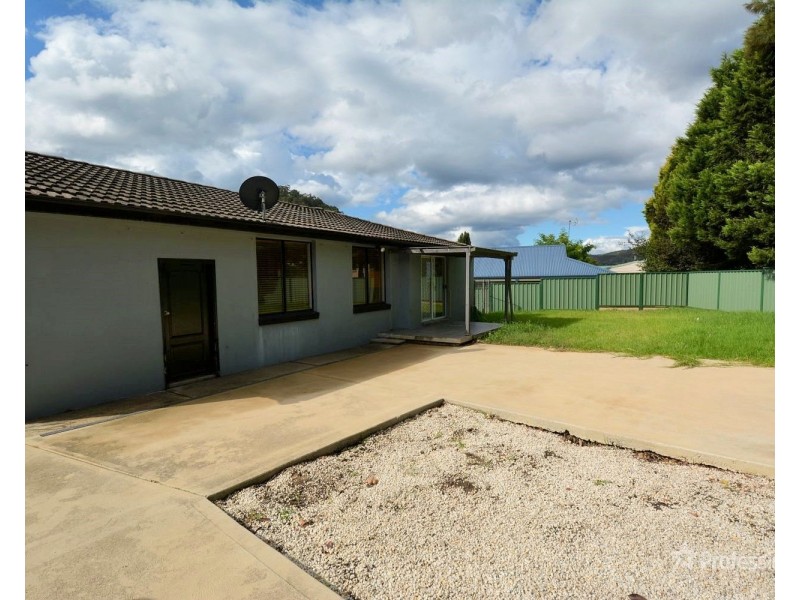 12 Heffernan Place, Lithgow NSW 2790