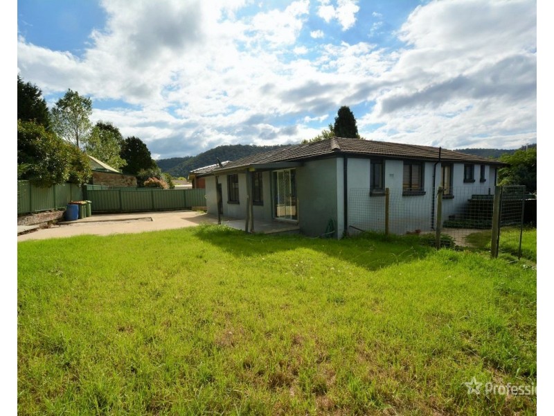 12 Heffernan Place, Lithgow NSW 2790