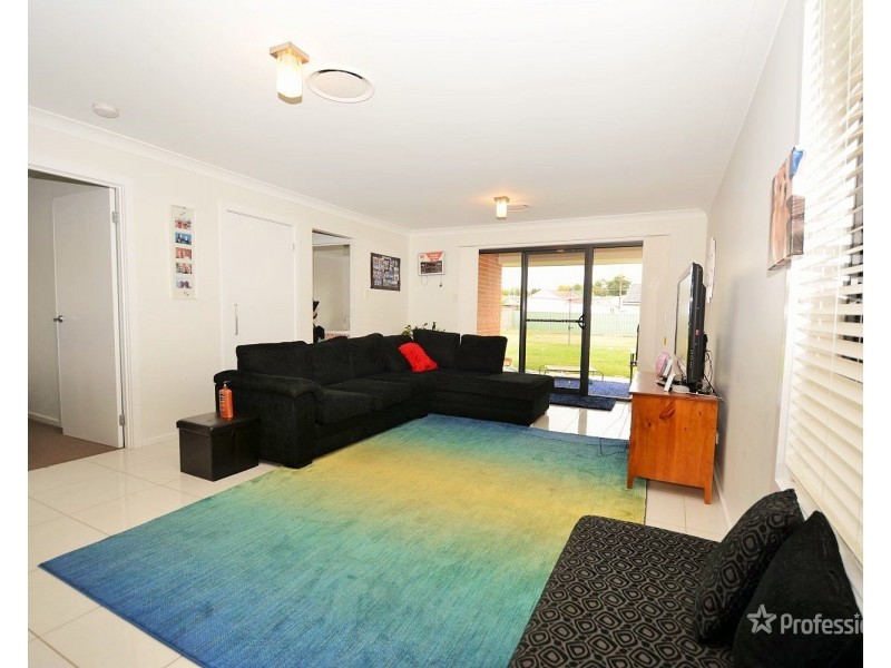 62 Rifle Parade, Lithgow NSW 2790