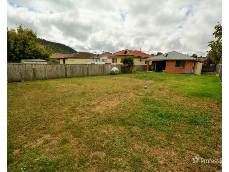 62 Rifle Parade, Lithgow NSW 2790