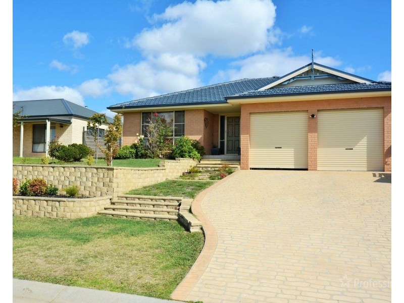 44 Henning Crescent, Wallerawang NSW 2845