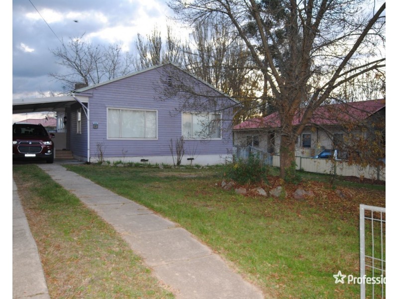27  Hume Avenue, Wallerawang NSW 2845