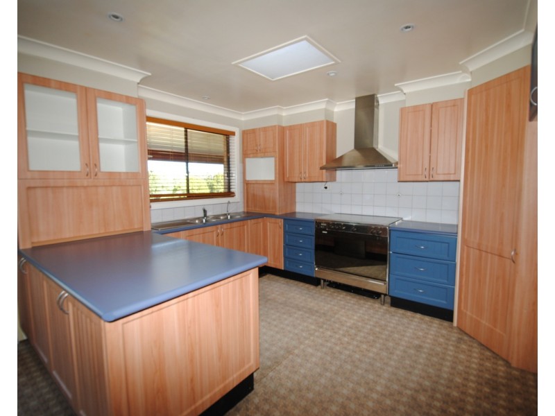 6 Burton Street, Portland NSW 2847