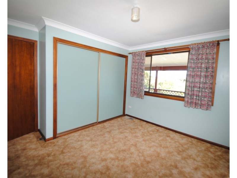 6 Burton Street, Portland NSW 2847