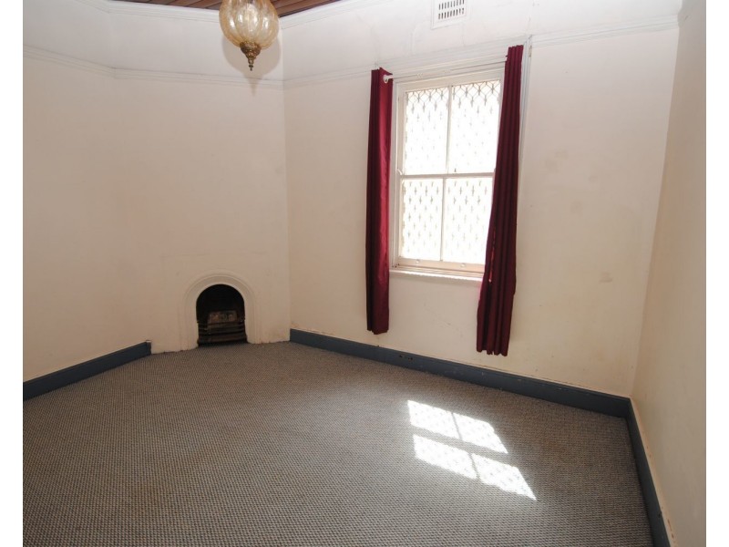 12 Selwyn Street, Lithgow NSW 2790