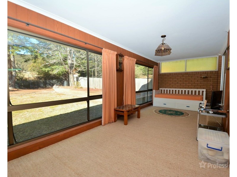 14 Maple Crescent, Lithgow NSW 2790