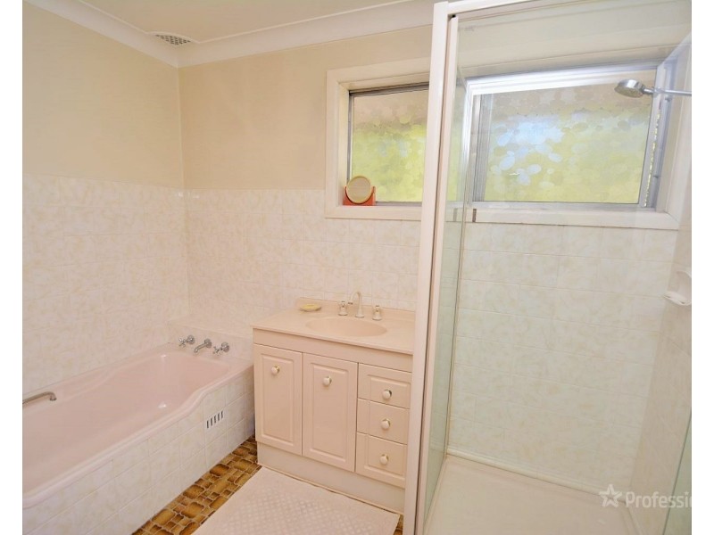14 Maple Crescent, Lithgow NSW 2790