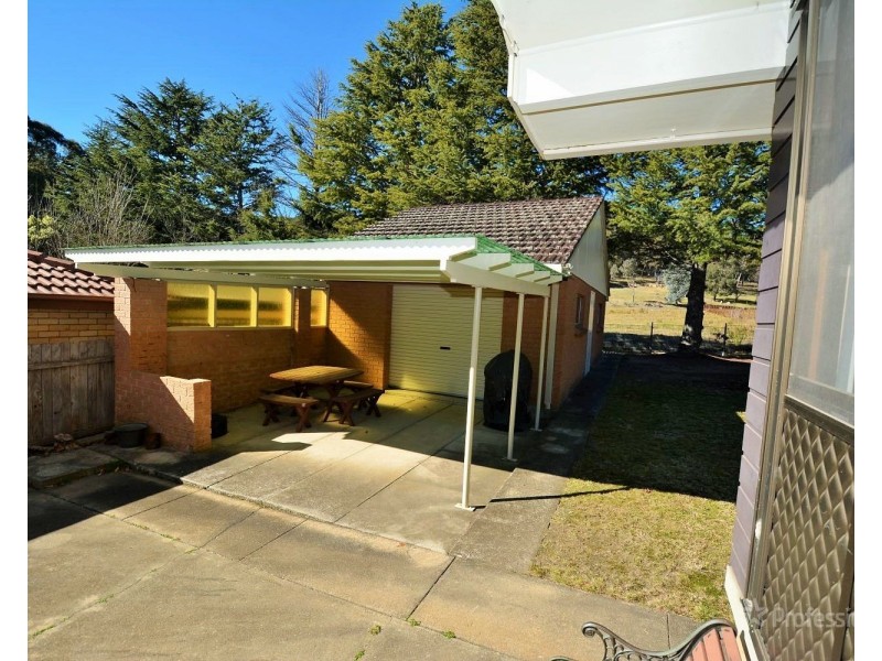 14 Maple Crescent, Lithgow NSW 2790