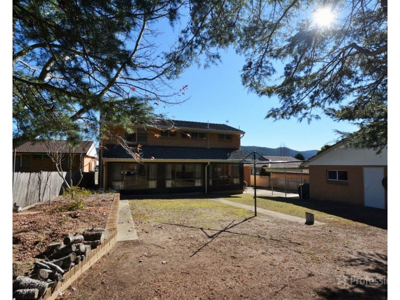 14 Maple Crescent, Lithgow NSW 2790