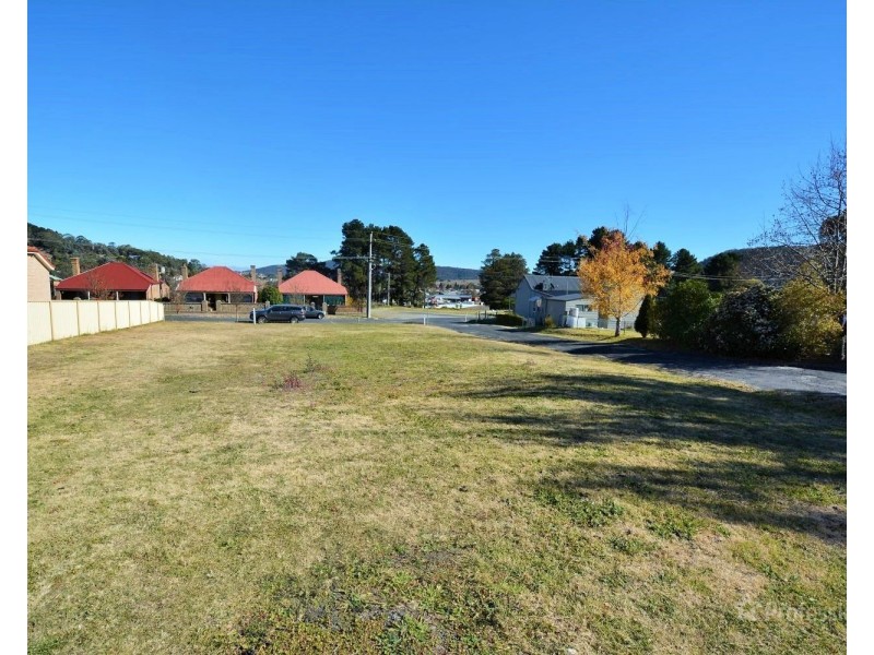 16  Silcock Street, Lithgow NSW 2790