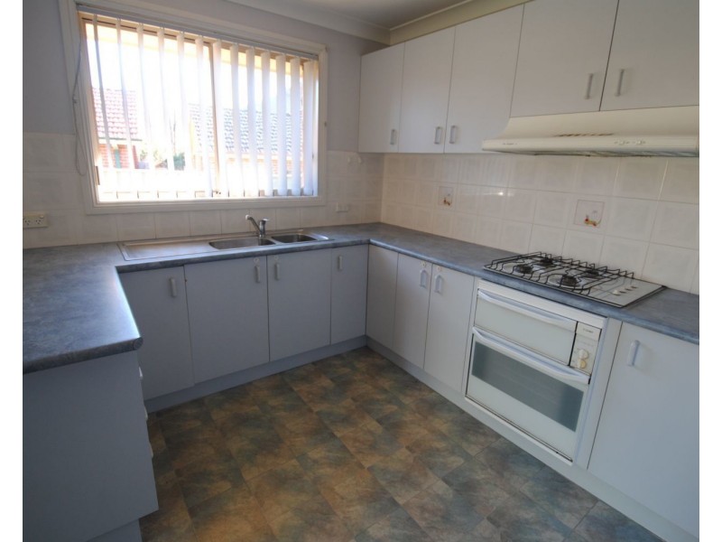 8/8 Longworth Street, Lithgow NSW 2790