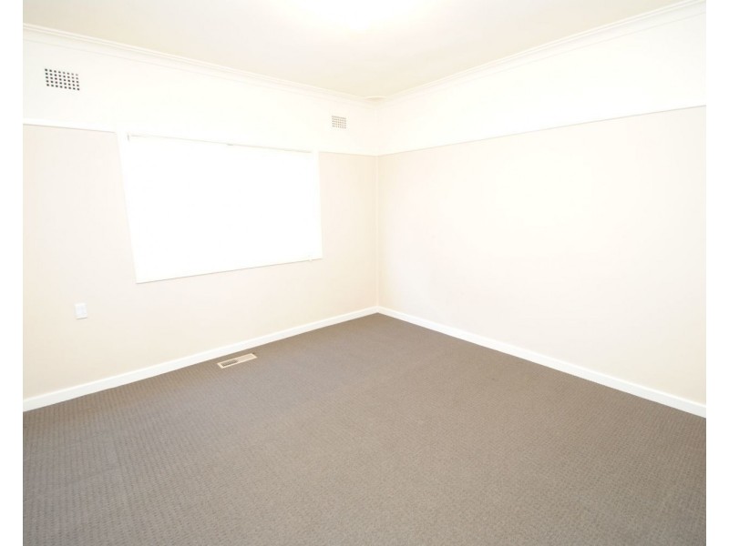 66 Rifle Parade, Lithgow NSW 2790