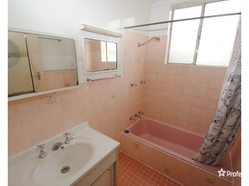 2 The Circle, Lithgow NSW 2790