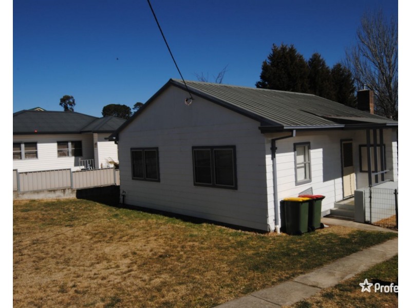 37 Oxley Street, Lithgow NSW 2790