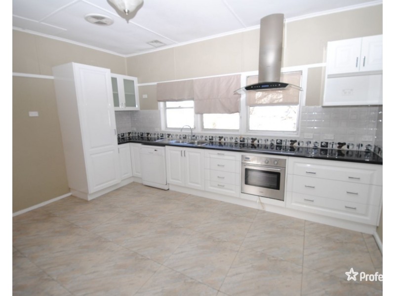 37 Oxley Street, Lithgow NSW 2790