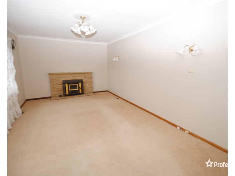 22 Wattle Grove, Lithgow NSW 2790