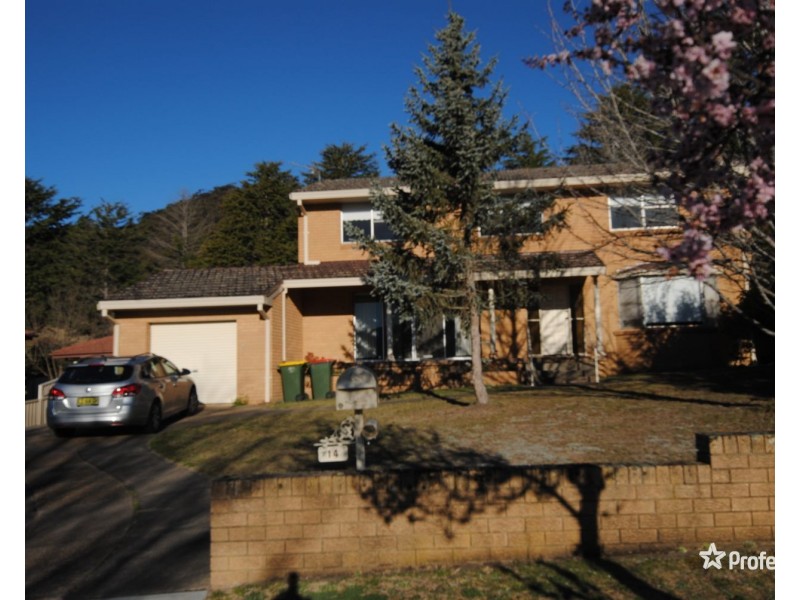 14 Maple Crescent, Lithgow NSW 2790