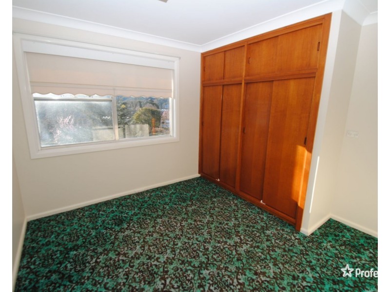 14 Maple Crescent, Lithgow NSW 2790