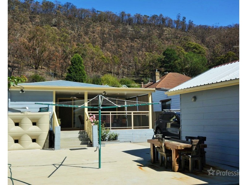 61 Macauley Street, Lithgow NSW 2790