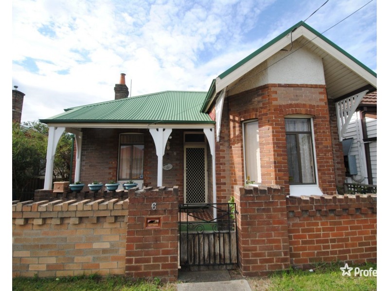 6 Read Avenue, Lithgow NSW 2790