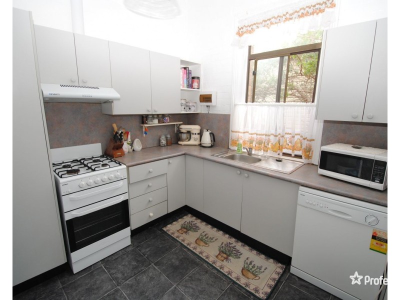 6 Read Avenue, Lithgow NSW 2790