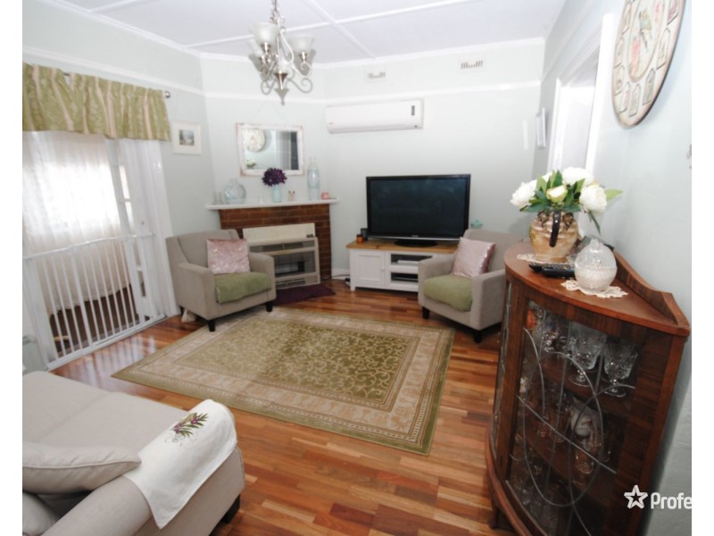 6 Read Avenue, Lithgow NSW 2790