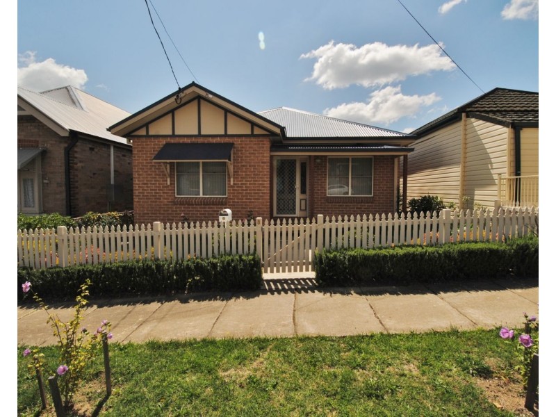 8 Lett Street, Lithgow NSW 2790