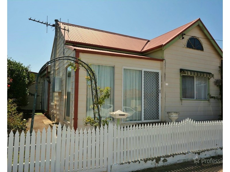 11 Hayley Street, Lithgow NSW 2790