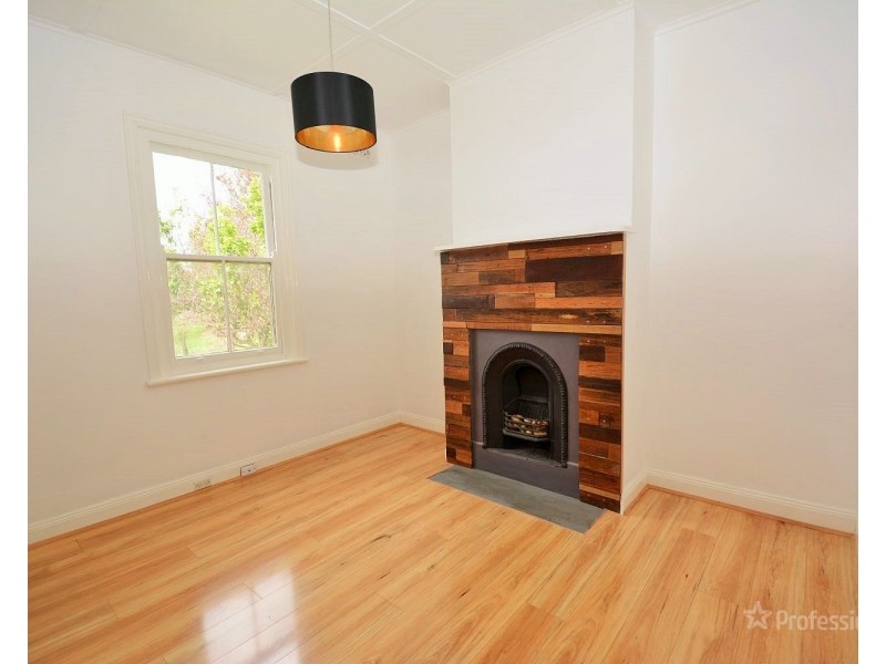 21 Macauley Street, Lithgow NSW 2790