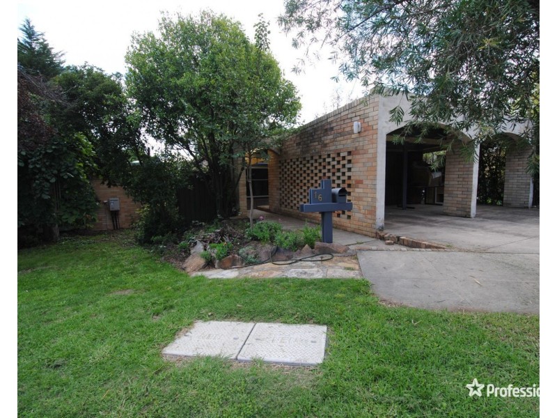 16 Birdwood Street, Lithgow NSW 2790