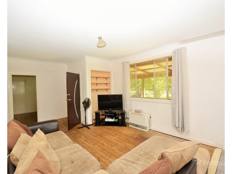 13 Saywell Street, Lithgow NSW 2790